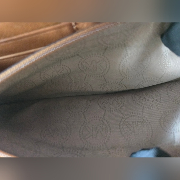 Michael Kors Tan Wallet - Picture 9 of 9